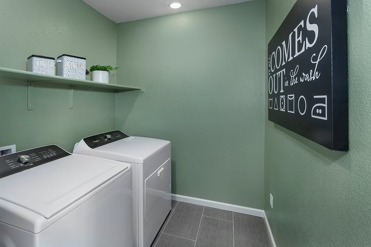 Expansive laundry room