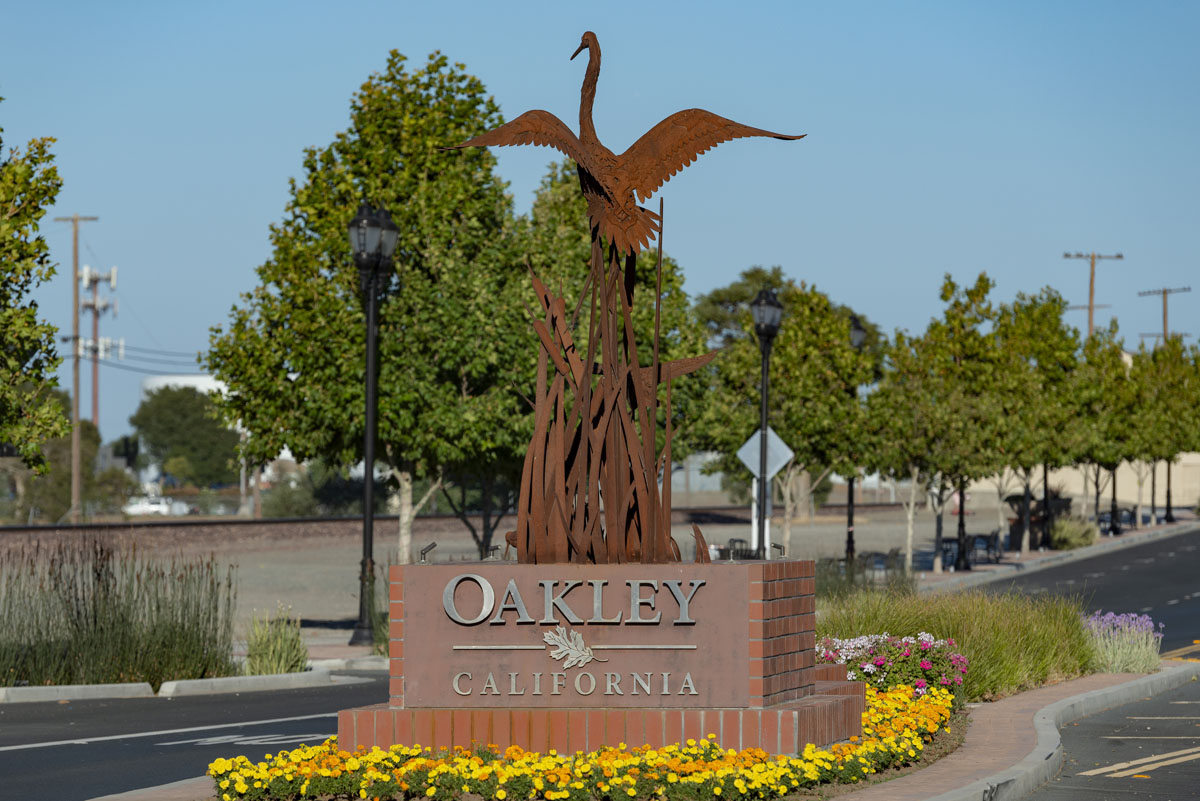 Five minute drive to downtown Oakley