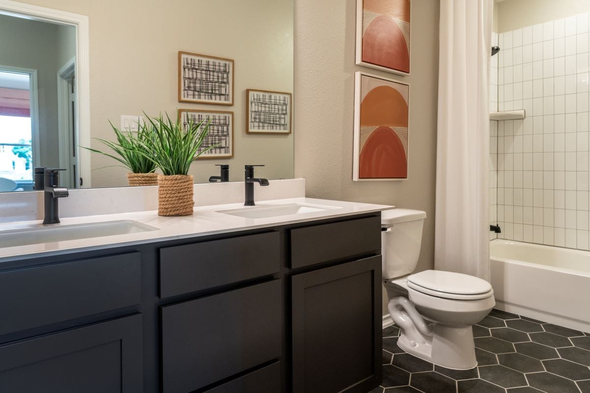 Dual-sink vanity at bath 2