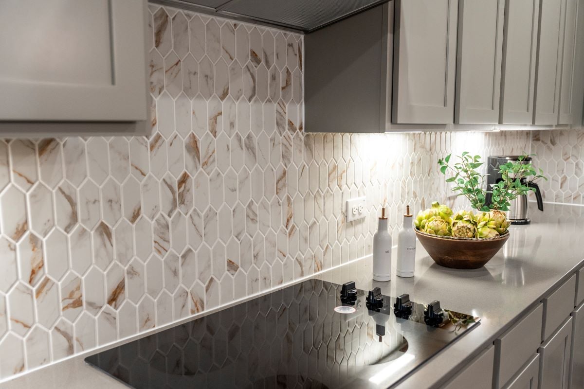 Tile backsplash